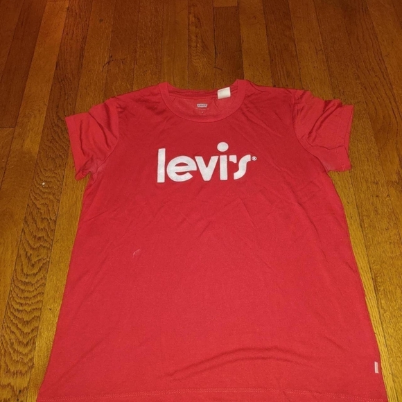 Levi's Red T Shirt Size Medium - Picture 1 of 4
